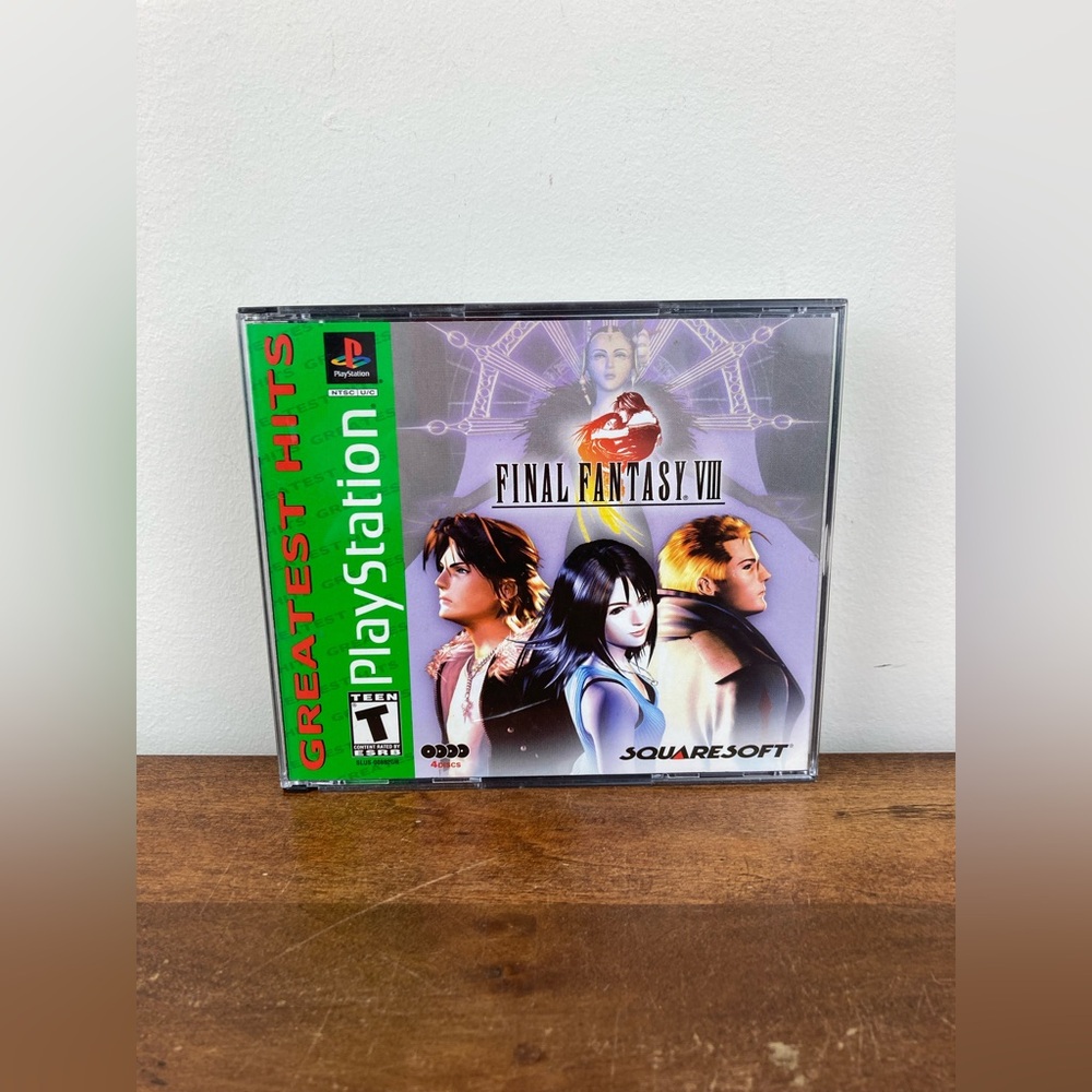 Final Fantasy VIII PS1 PlayStation 1 1999 COMPLETE Manual Case Game Pre Owned